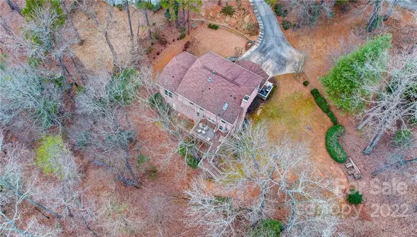 7055 Mariners CT, Tega Cay, SC 29708
