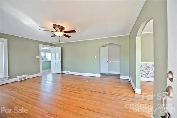 716 W Ryder AVE, Landis, NC 28088