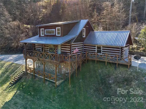 1269 Beaverdam ST, Canton, NC 28716