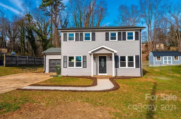1100 16th AVE NW, Hickory, NC 28601