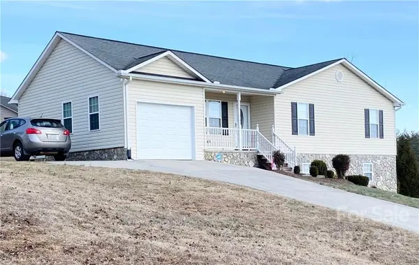 3940 Rocky Brook PL, Lenoir, NC 28645