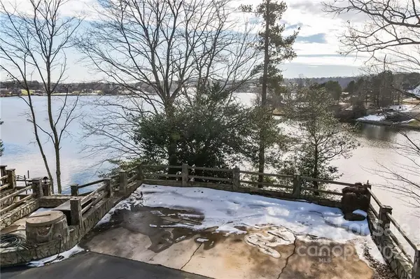 11 Rocky View RD, Taylorsville, NC 28681