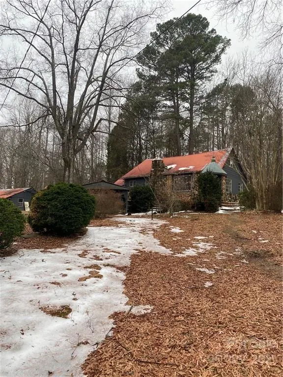 1740 Hollywood DR, Salisbury, NC 28144