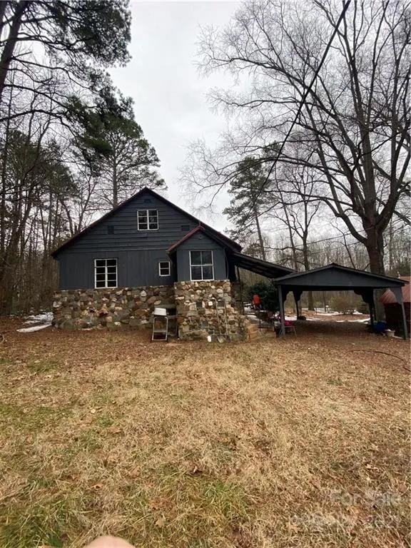 1740 Hollywood DR, Salisbury, NC 28144