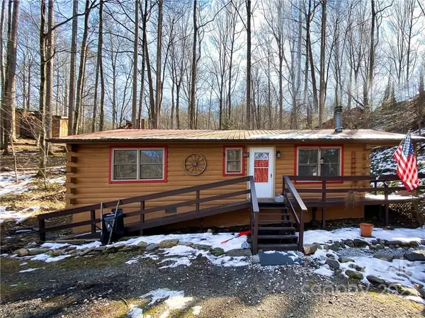 242 Hemlock LOOP, Maggie Valley, NC 28751