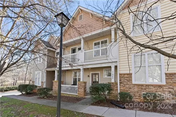 11045 Dundarrach LN, Charlotte, NC 28277