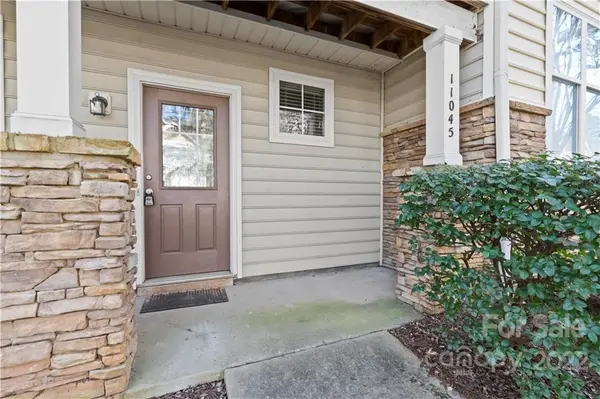 11045 Dundarrach LN, Charlotte, NC 28277