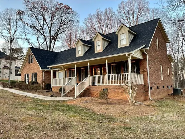6198 Mountain Vine AVE, Kannapolis, NC 28081