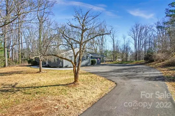 509 W Park AVE, Mooresville, NC 28115