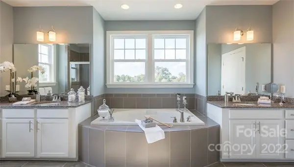 801 Landau RD, Waxhaw, NC 28173