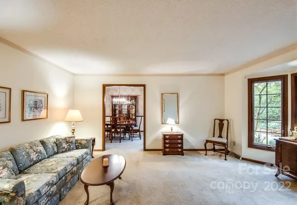 205 Hillside LN, Newton, NC 28658