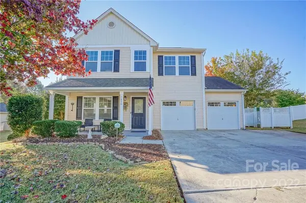 1456 Winter DR, Statesville, NC 28677