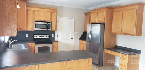 1854 New Star DR, Newton, NC 28658