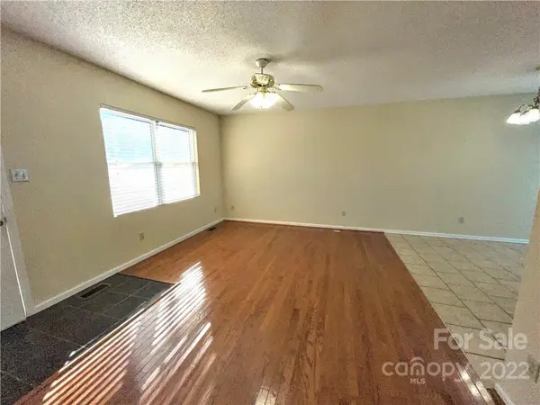 5480 Cedarbrook CT, Conover, NC 28613