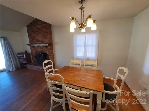 107 E K ST, Newton, NC 28658