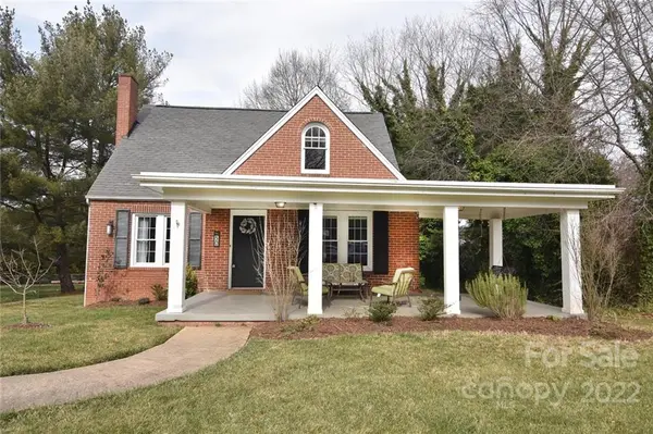 50 22nd AVE NW, Hickory, NC 28601