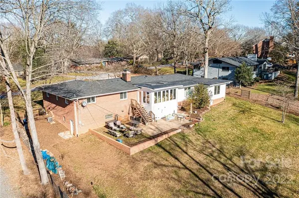 131 36th AVE NW, Hickory, NC 28601