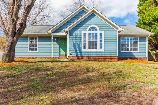 3203 Bracey CT, Matthews, NC 28105