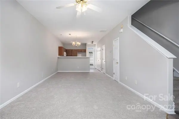 7565 Silver Arrow DR, Charlotte, NC 28273
