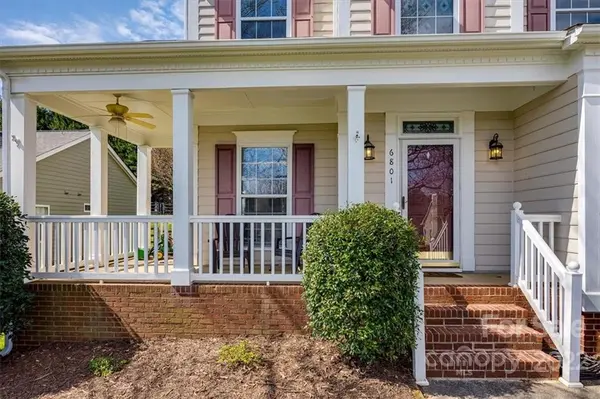 6801 Neuhoff LN, Charlotte, NC 28269