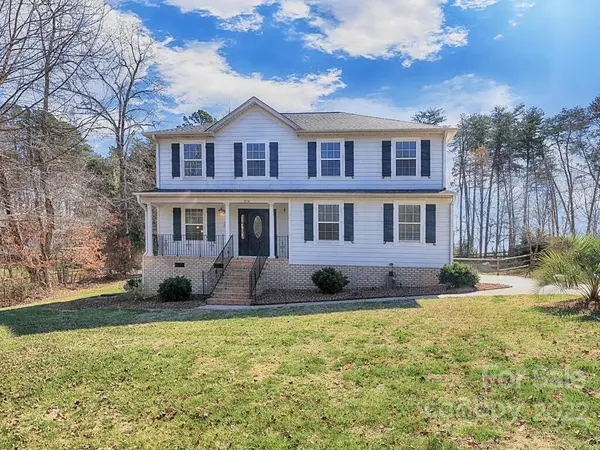 214 Tawny Bark DR, Mooresville, NC 28117