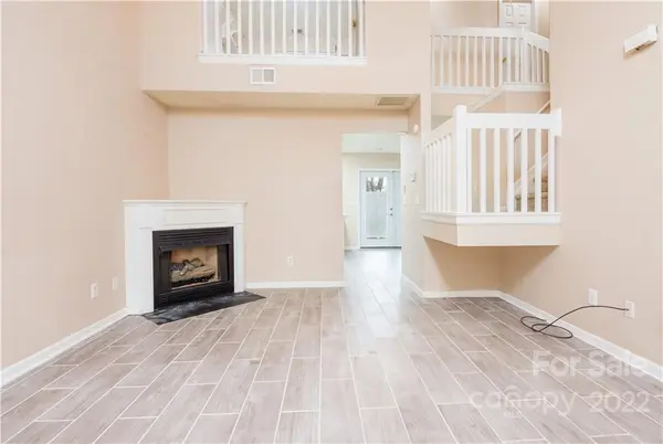 5355 Kimmerly Woods DR, Charlotte, NC 28215