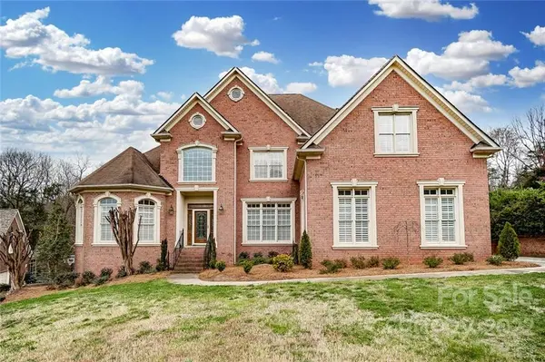 9604 Oliver CT, Harrisburg, NC 28075