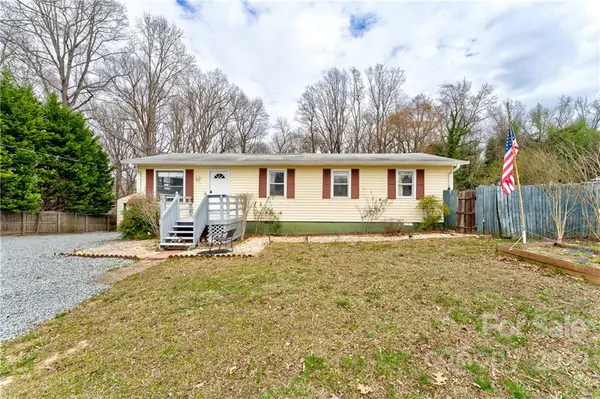 1314 Nightingale DR, Gastonia, NC 28054