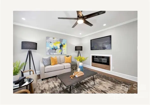 3629 Sargeant DR, Charlotte, NC 28217