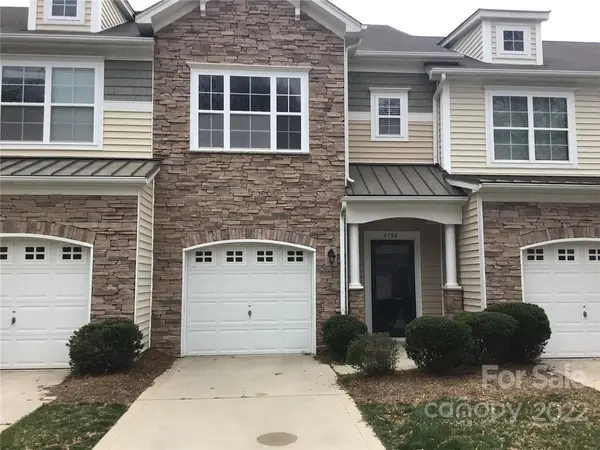 4754 Craigmoss LN, Charlotte, NC 28278
