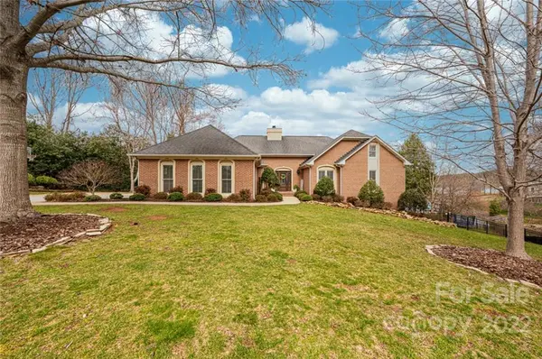 644 41st Avenue CT NW, Hickory, NC 28601