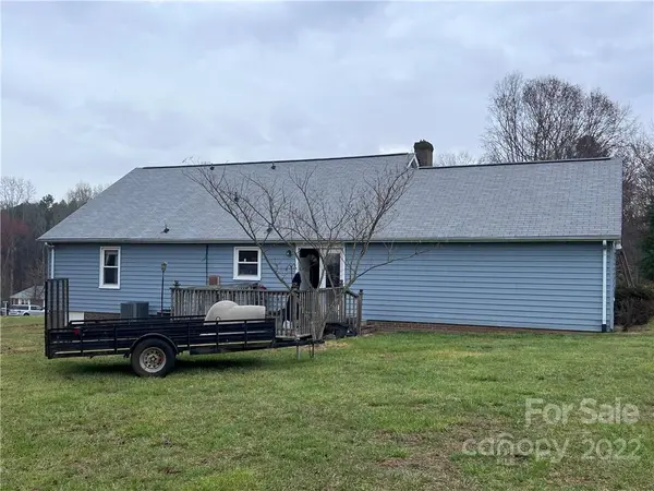 139 Shadowbrook RD, Mount Holly, NC 28120