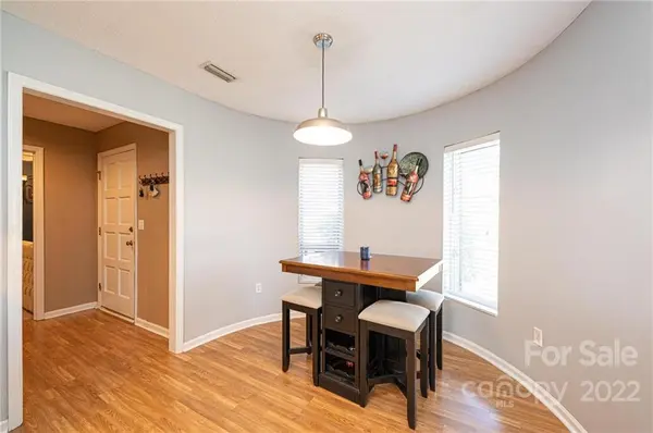 1762 12th ST, Hickory, NC 28601