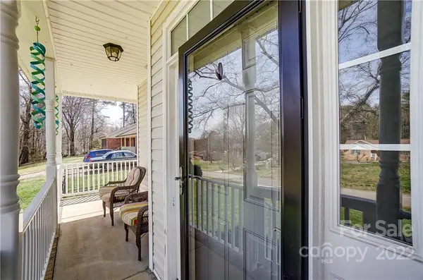 6105 Ferncliff DR, Concord, NC 28027