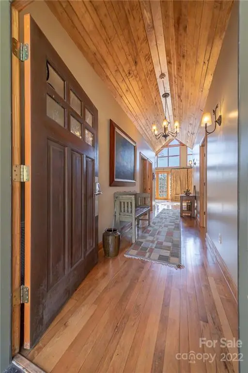486 Harborside DR, Nebo, NC 28761