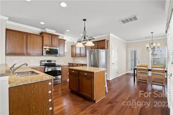14001 Cinnabar PL, Huntersville, NC 28078