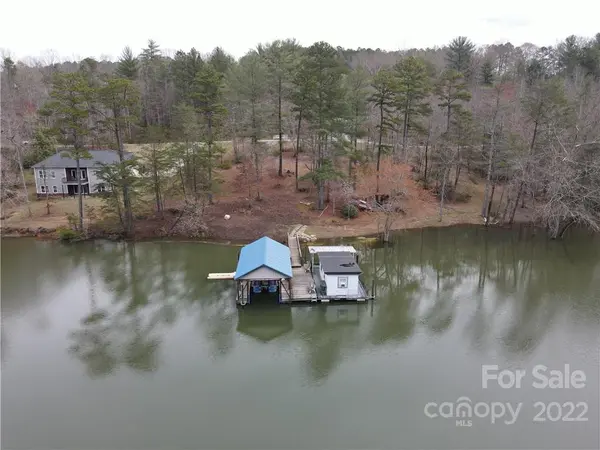 2015 Castle Vista CT #5&6a, Connelly Springs, NC 28612