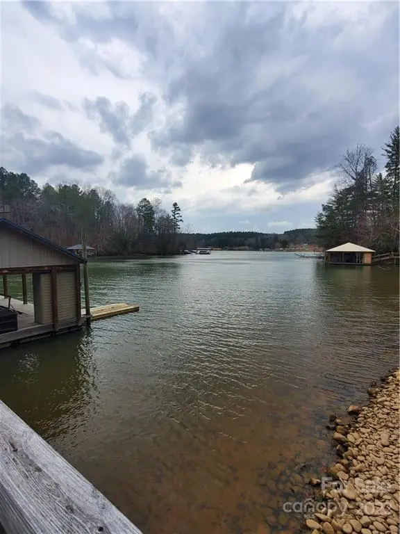 2015 Castle Vista CT #5&6a, Connelly Springs, NC 28612
