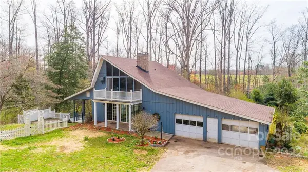 281 Bethlehem School RD, Hickory, NC 28601