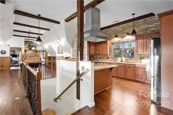149 Lakeshore DR, Mooresville, NC 28117