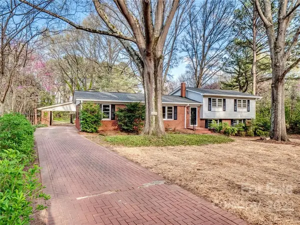 6711 Martha Melvin RD, Harrisburg, NC 28075