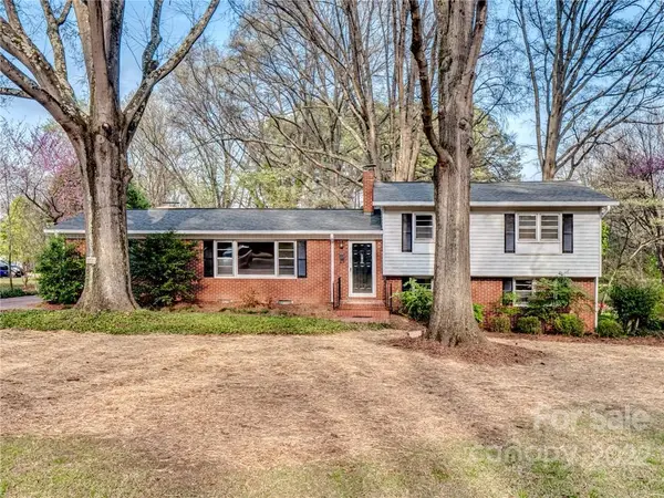 6711 Martha Melvin RD, Harrisburg, NC 28075
