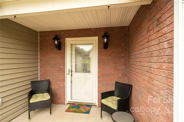 809 Constitution AVE, Newton, NC 28658