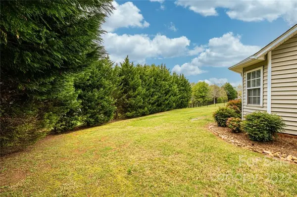 809 Constitution AVE, Newton, NC 28658