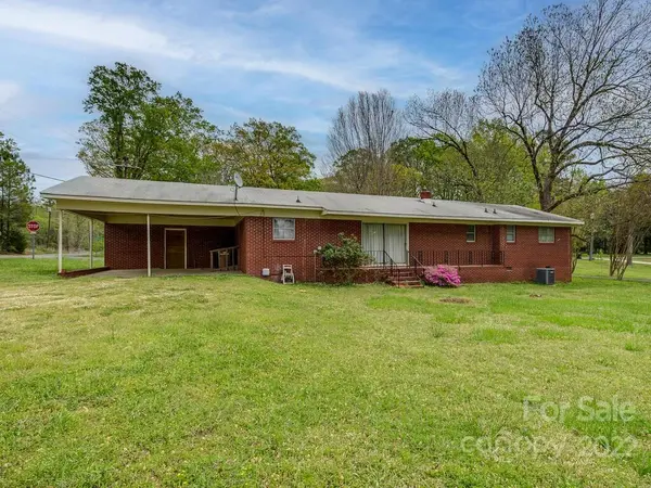 707 N Providence ST, Waxhaw, NC 28173