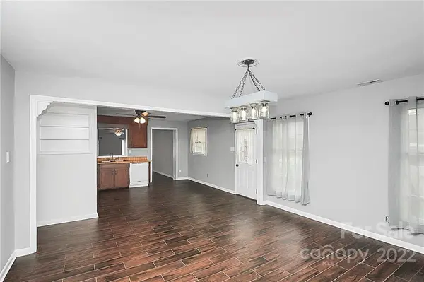 901 Vickery DR, Charlotte, NC 28215
