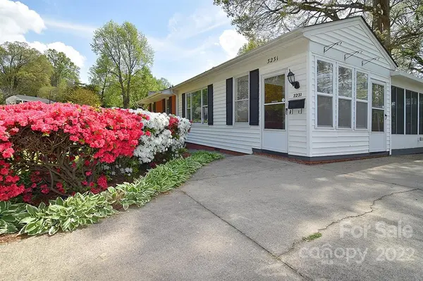 3231 Eastwood DR, Charlotte, NC 28205
