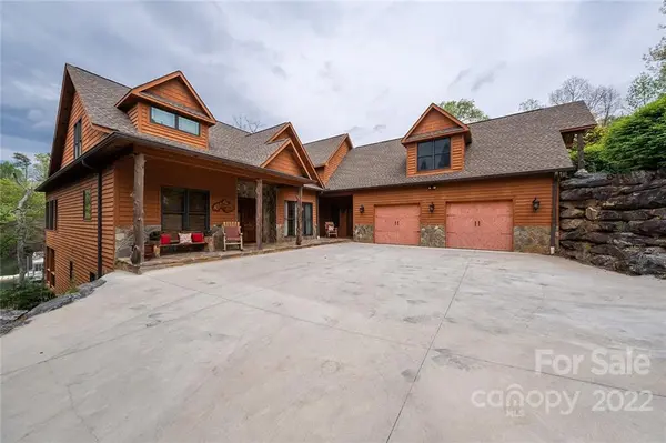 127 Bayshore DR, Nebo, NC 28761