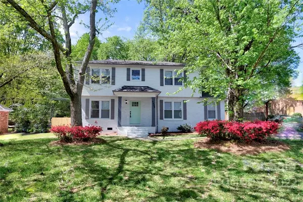 6608 Lynfield DR, Charlotte, NC 28212