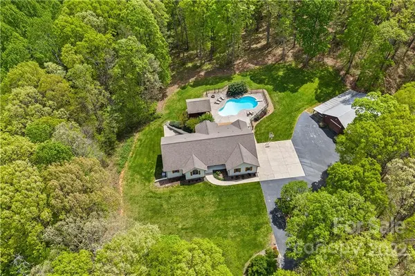 7736 Old Post RD,  Denver,  NC 28037